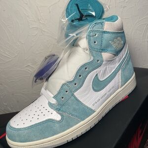 Air Jordan 1 High OG Turbo Green Men's Size 7.5 (Women's Size 9)